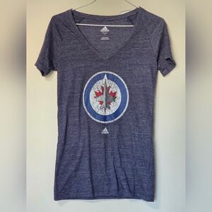 NWT Winnipeg Jets Blue Distressed NHL Hockey Athleisure T shirt Adidas Sz Small